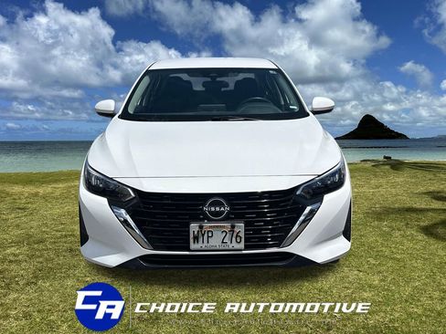 Used 2024 Nissan Sentra SV FWD image 11