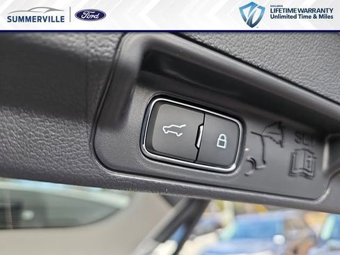 New 2026 Ford Explorer Active RWD image 16