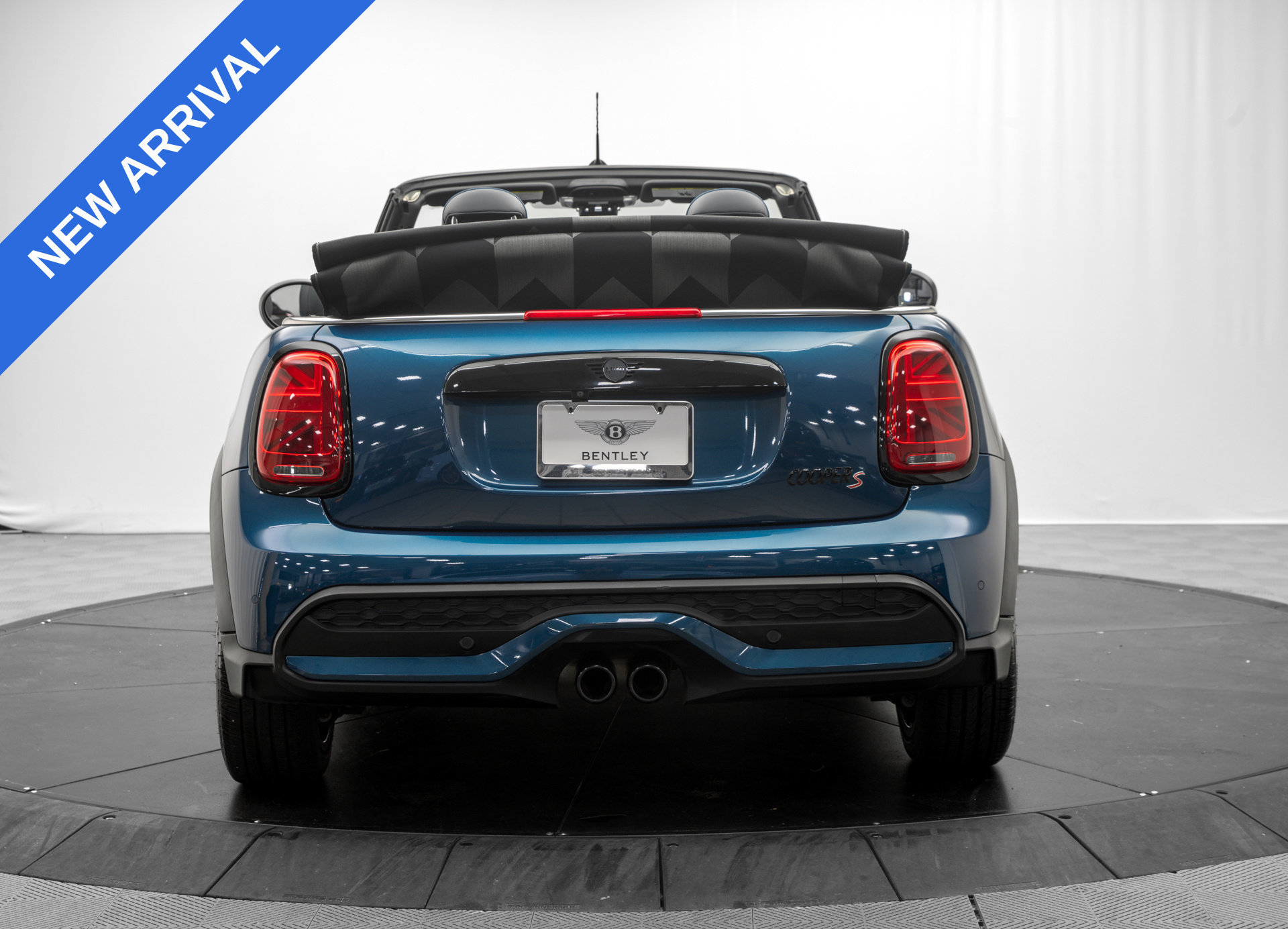 Used 2022 MINI Cooper S w/ Sidewalk Package FWD image 6