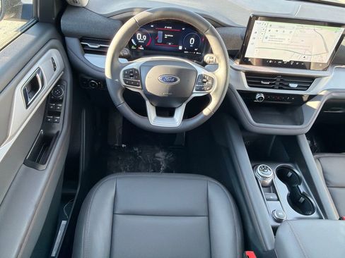 New 2026 Ford Explorer Active w/ Active Comfort Package image 20