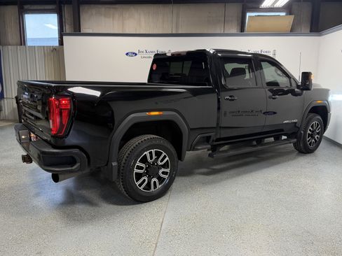 Used 2020 GMC Sierra 2500 AT4 w/ AT4 Premium Package AWD/4WD image 36