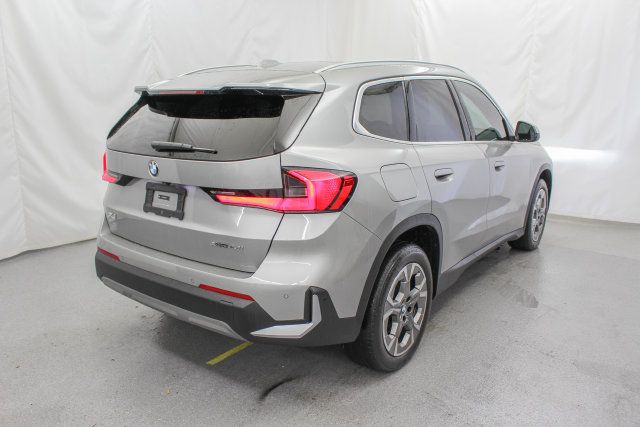 Used 2023 BMW X1 xDrive28i w/ Convenience Package AWD/4WD image 11