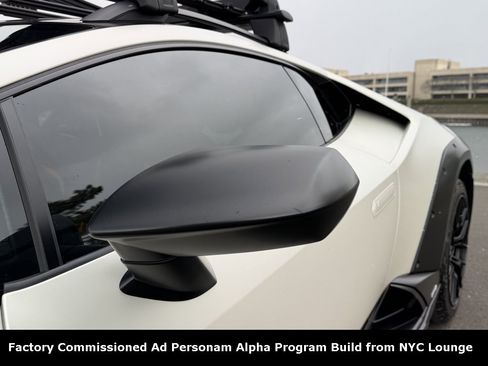 Used 2024 Lamborghini Huracan Sterrato image 16