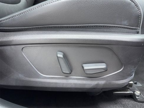 Used 2022 Hyundai Tucson Limited image 38