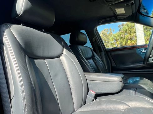 Used 2006 Cadillac DTS image 57