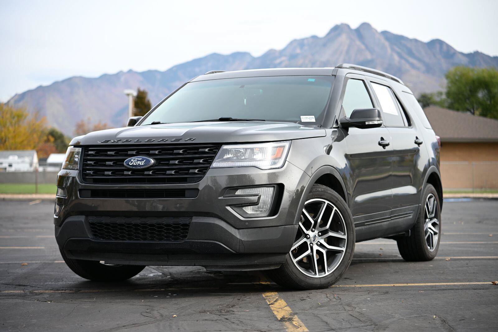 Used 2016 Ford Explorer Sport AWD/4WD image 23