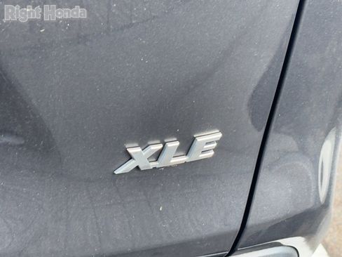 Used 2025 Toyota RAV4 XLE Premium image 11