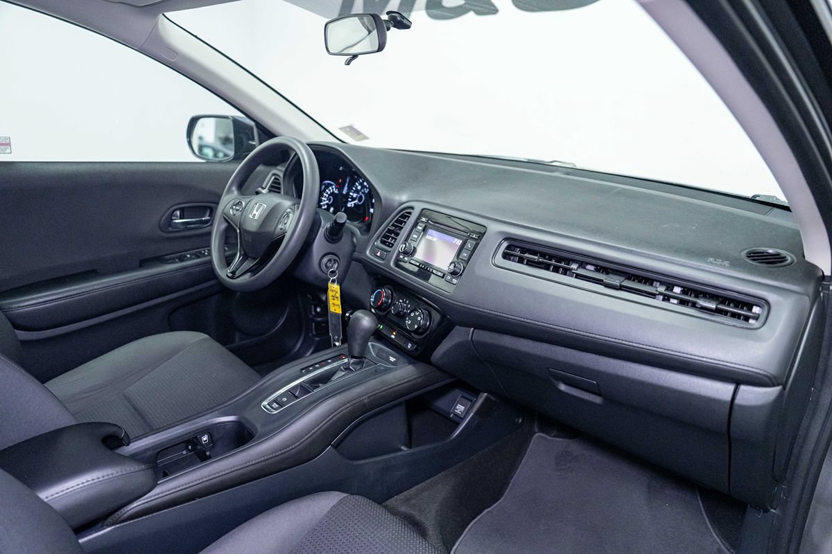 Used 2022 Honda HR-V LX image 17