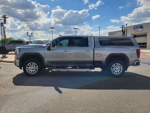 Used 2024 GMC Sierra 2500 SLT w/ SLT Premium Package AWD/4WD image 7