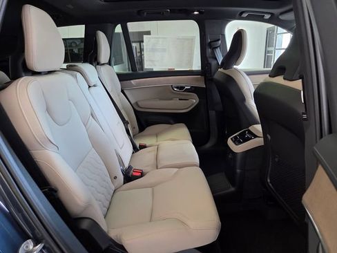 New 2026 Volvo XC90 T8 Plus w/ Protection Package Premier AWD/4WD image 20
