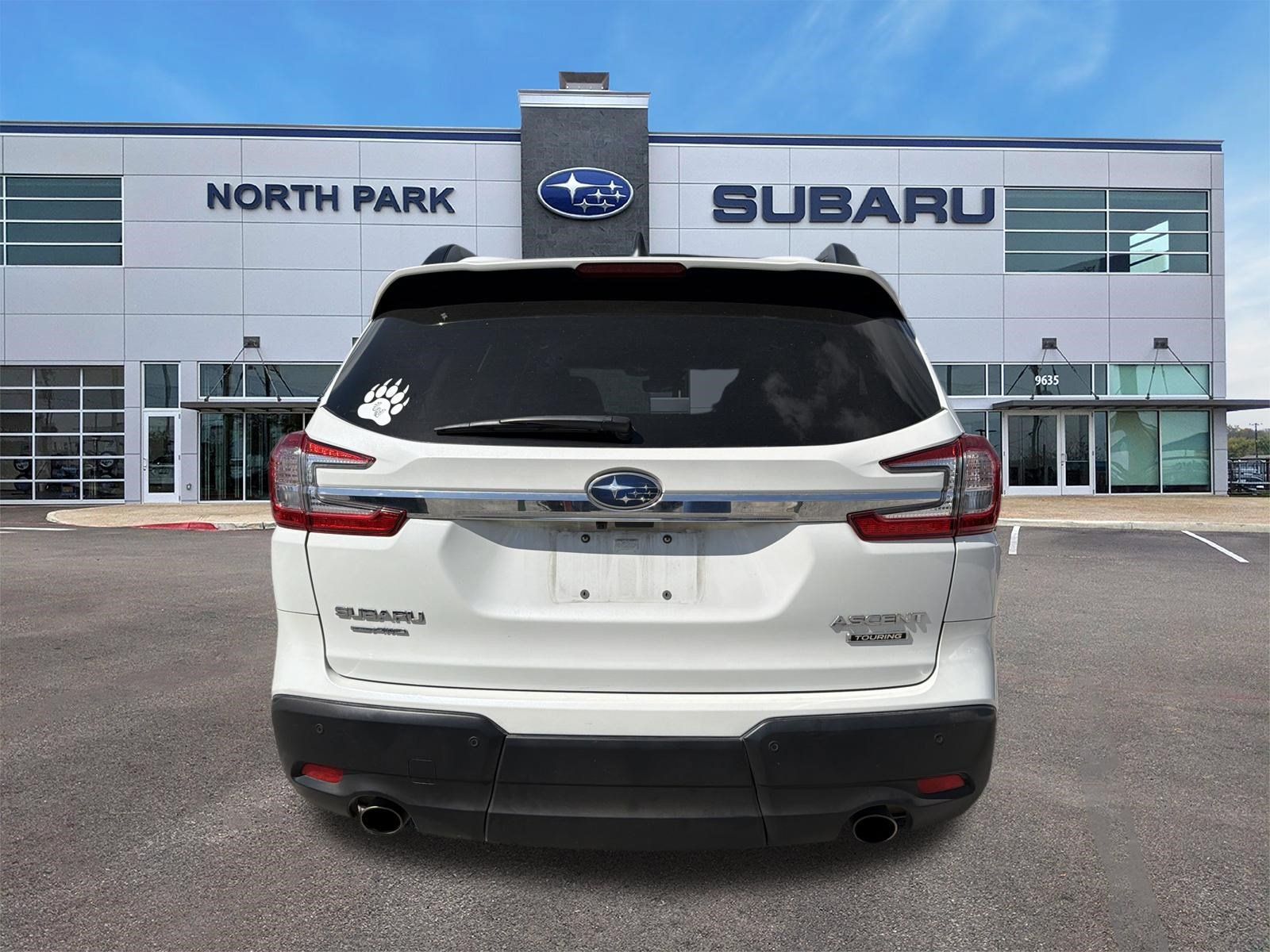 Used 2024 Subaru Ascent Touring AWD/4WD image 4