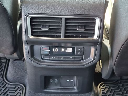 Used 2026 Volkswagen Atlas SE AWD/4WD image 31