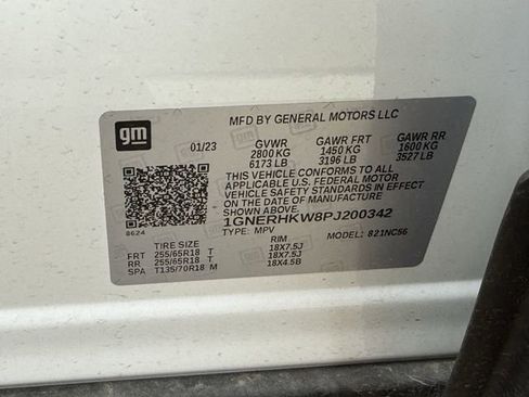 Used 2023 Chevrolet Traverse LT FWD image 34