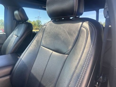 Used 2019 Ford F150 Lariat w/ Equipment Group 502A Luxury image 15