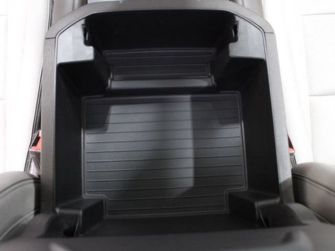 Used 2021 GMC Yukon SLT w/ SLT Premium Package AWD/4WD image 34