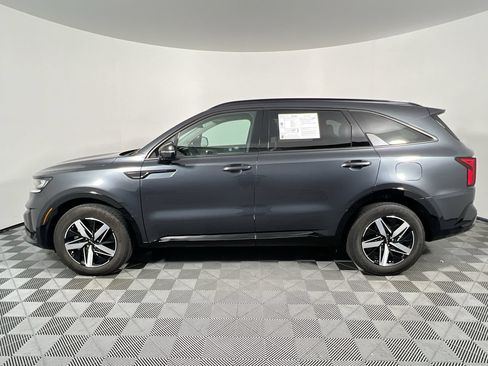Used 2022 Kia Sorento EX w/ Panoramic Sunroof Package FWD image 7