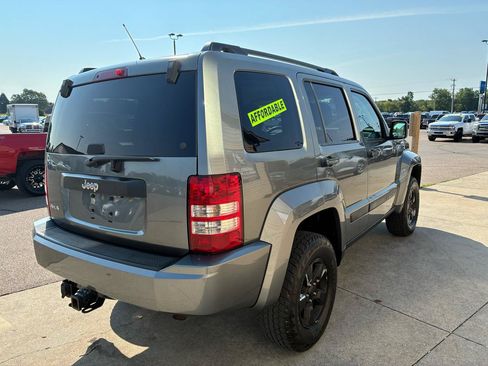 Used 2012 Jeep Liberty Sport w/ Popular Equipment Group AWD/4WD image 5