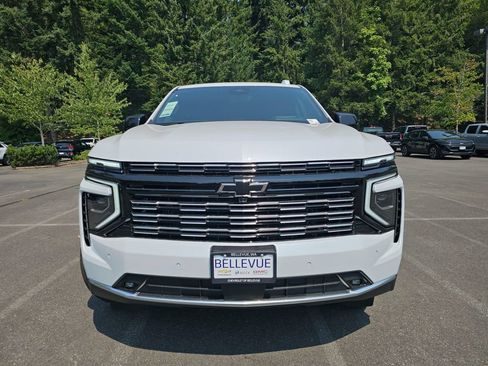 New 2026 Chevrolet Suburban High Country AWD/4WD image 2