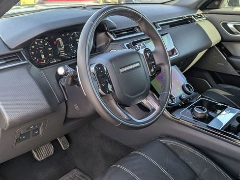 Used 2018 Land Rover Range Rover Velar R-Dynamic SE image 13