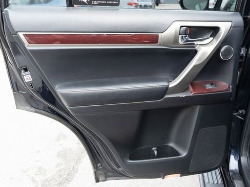 Used 2019 Lexus GX 460 Luxury image 32