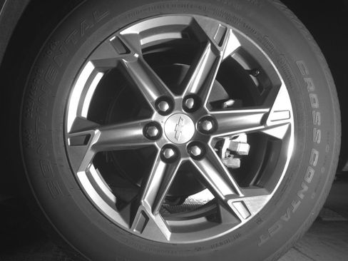 Used 2025 Chevrolet Blazer LT FWD image 14