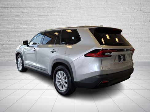 Certified 2025 Toyota Grand Highlander AWD image 4