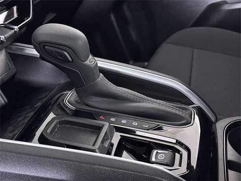 Used 2024 Chevrolet Colorado W/T w/ WT Convenience Package II image 16