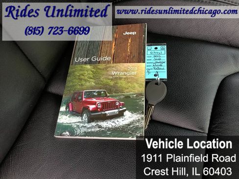 Used 2013 Jeep Wrangler Unlimited Sahara w/ Dual Top Group AWD/4WD image 27