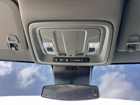 Used 2024 Chevrolet Silverado 1500 Custom image 44