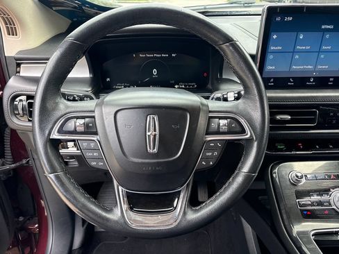 Used 2023 Lincoln Nautilus FWD image 18