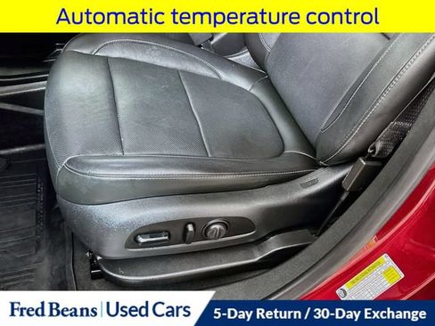 Used 2020 GMC Acadia SLT w/ Driver Alert Package II AWD/4WD image 25