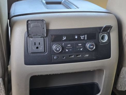 Used 2020 Chevrolet Tahoe LT AWD/4WD image 22