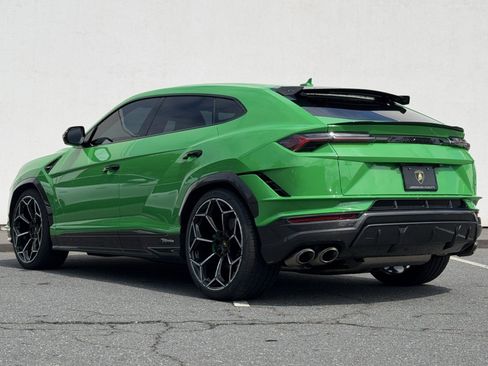 Used 2024 Lamborghini Urus Performante AWD/4WD image 40