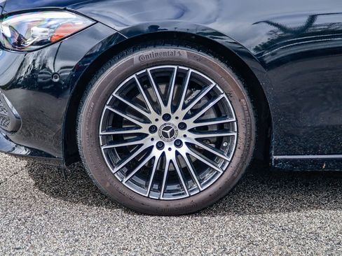 Used 2025 Mercedes-Benz C 300 4MATIC Sedan image 9