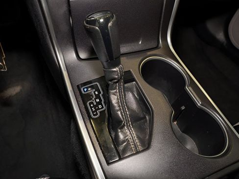 Used 2016 Toyota Camry SE image 14