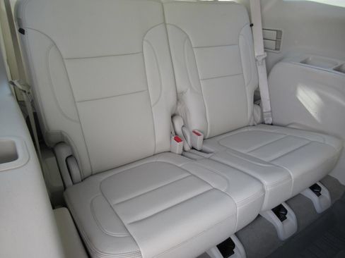 Used 2021 GMC Acadia Denali w/ Denali Technology Package FWD image 38