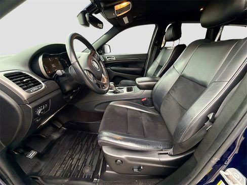 Used 2018 Jeep Grand Cherokee Laredo image 20