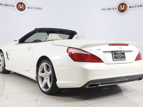 Used 2013 Mercedes-Benz SL 550 image 32