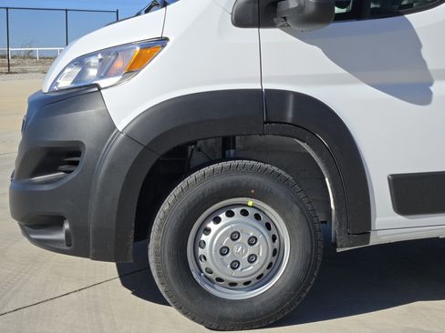New 2026 RAM ProMaster 2500 w/ Convenience Group image 5