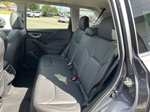 Used 2022 Subaru Forester Touring image 37