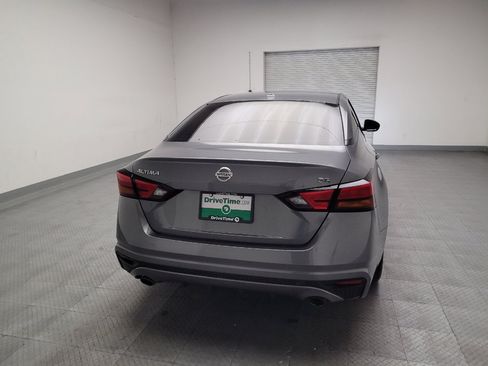 Used 2022 Nissan Altima 2.5 SR FWD image 7