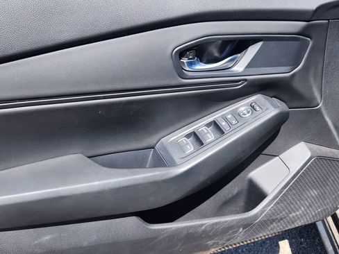 Used 2023 Honda Accord EX image 12