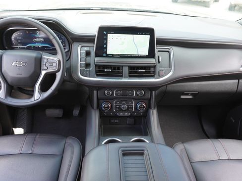 Used 2024 Chevrolet Suburban RST w/ Luxury Package AWD/4WD image 27