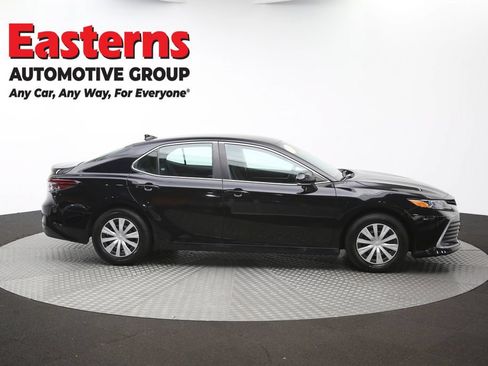 Used 2022 Toyota Camry LE FWD image 45