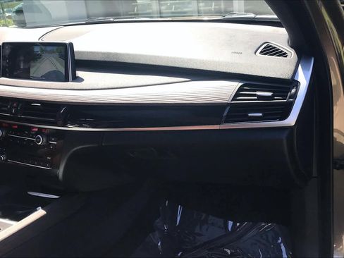 Used 2018 BMW X5 xDrive40e image 18