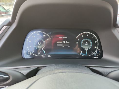 Used 2022 Hyundai Sonata Limited w/ Preferred Accessory Package image 10