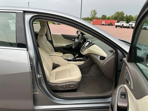 Used 2024 Chevrolet Malibu LT FWD image 27