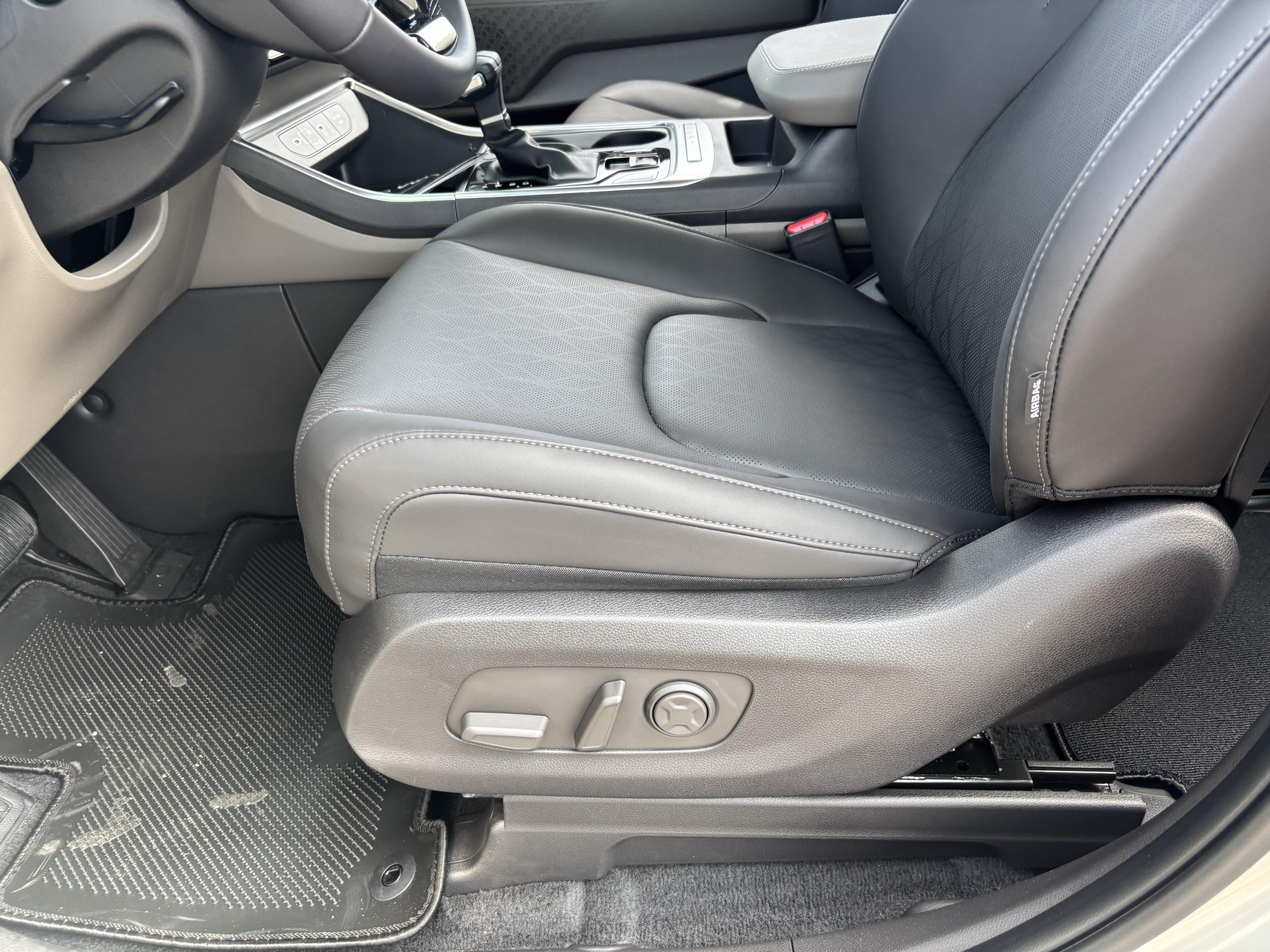 New 2026 Kia Carnival EX FWD image 18