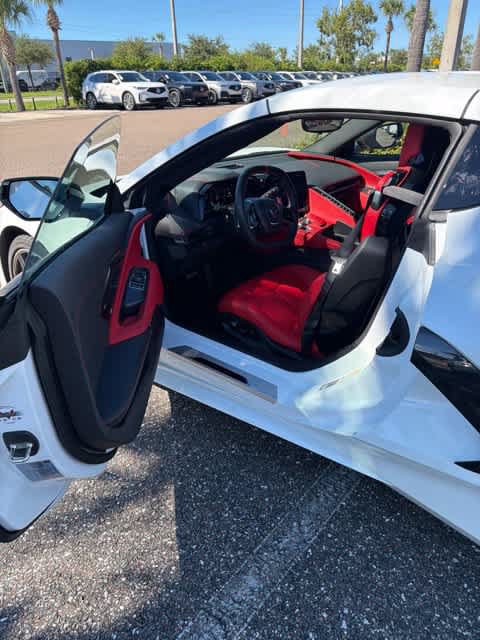 Used 2024 Chevrolet Corvette Stingray Preferred Cpe w/ Z51 Performance Package RWD image 10