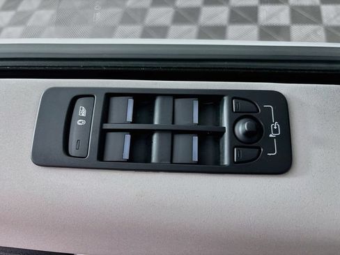 Used 2025 Land Rover Discovery Sport S AWD/4WD image 20